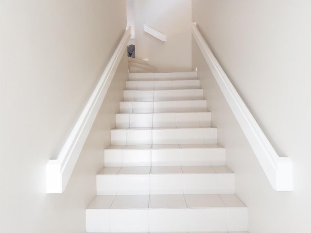 9202 NW 9th Place, Plantation, FL 33324