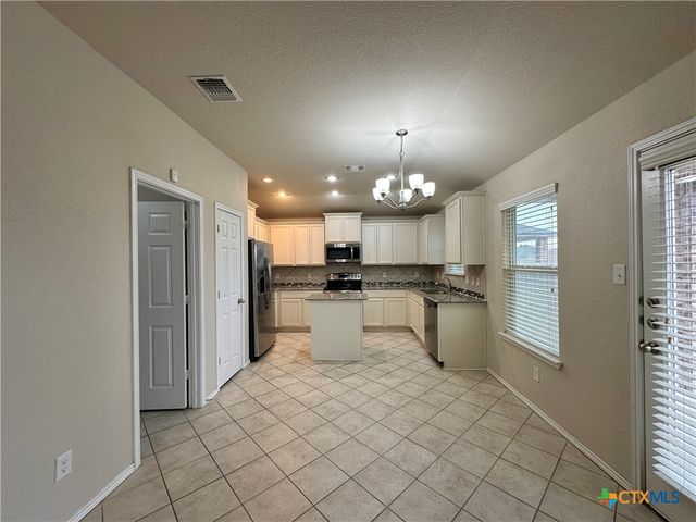 702 Deborah Kay Drive, Killeen, TX 76542