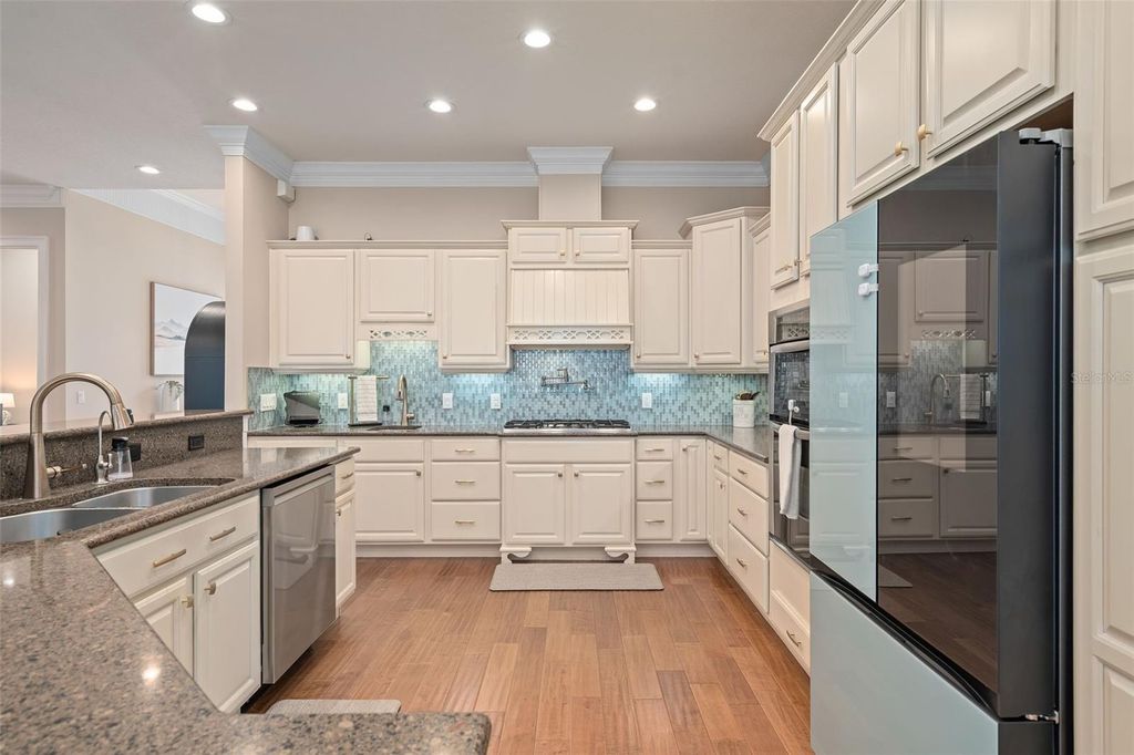 Image 21 of property listing at 5301 CARSON STREET, St Cloud, FL 34771