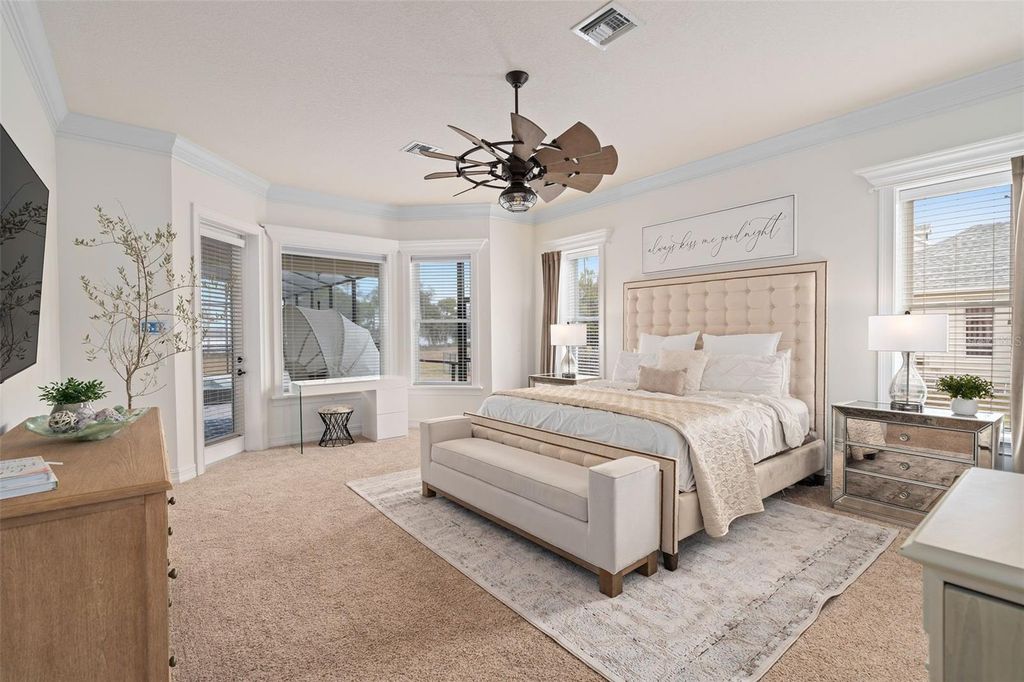 Image 9 of property listing at 5301 CARSON STREET, St Cloud, FL 34771