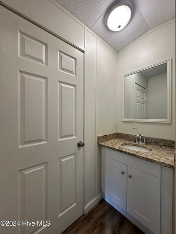 1012 10th Street, Midway Park, NC 28544