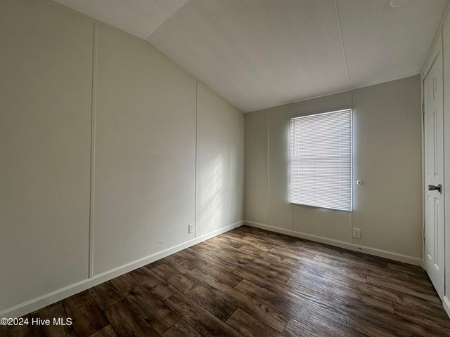 1012 10th Street, Midway Park, NC 28544