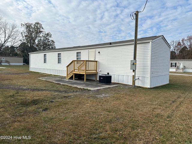 1012 10th Street, Midway Park, NC 28544