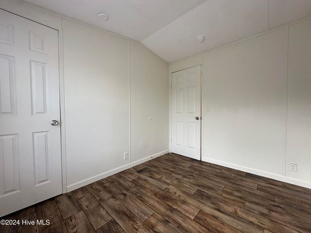 1012 10th Street, Midway Park, NC 28544