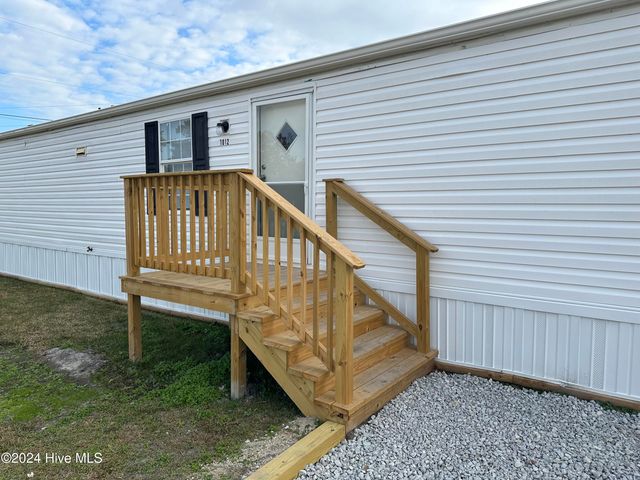 1012 10th Street, Midway Park, NC 28544