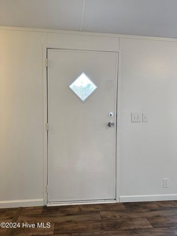 1012 10th Street, Midway Park, NC 28544