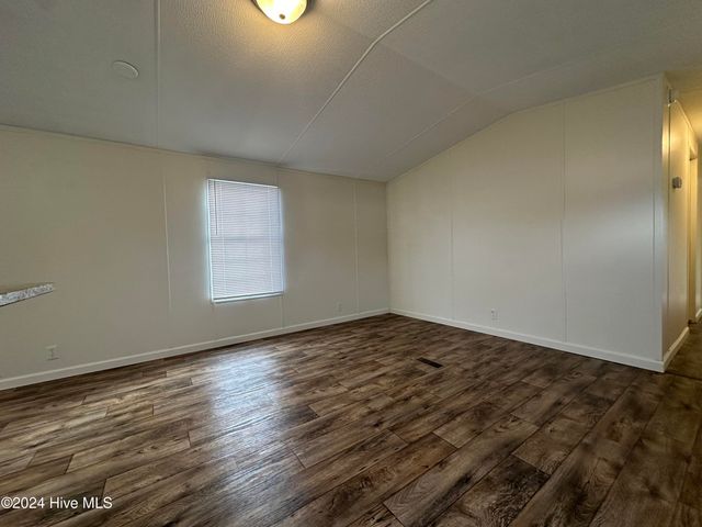 1012 10th Street, Midway Park, NC 28544