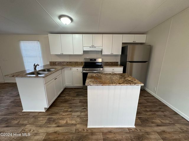 1012 10th Street, Midway Park, NC 28544