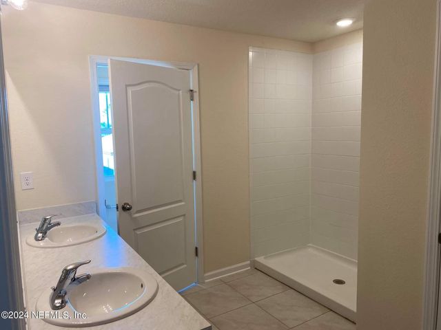 75014 NASSAU STATION Way, Yulee, FL 32097