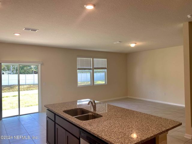 75014 NASSAU STATION Way, Yulee, FL 32097