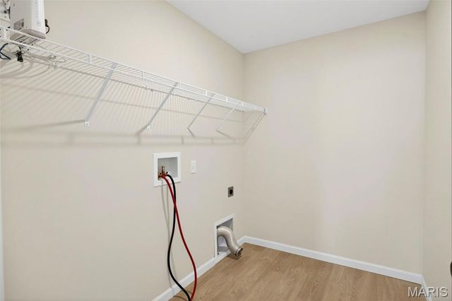 833 Cedarwood Drive, Moscow Mills, MO 63362