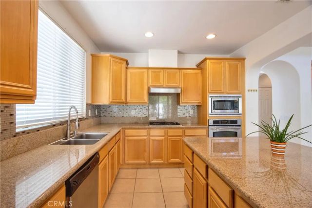 45743 Magnolia, Temecula, CA 92592