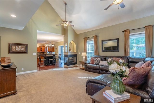 4544 Rawlston Drive, Newburgh, IN 47630