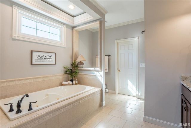 4544 Rawlston Drive, Newburgh, IN 47630