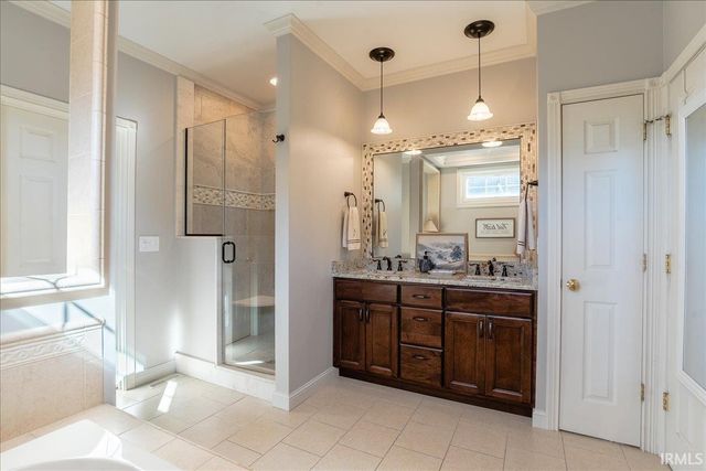 4544 Rawlston Drive, Newburgh, IN 47630