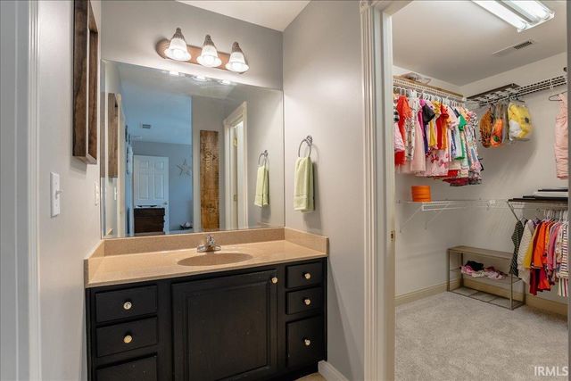 4544 Rawlston Drive, Newburgh, IN 47630