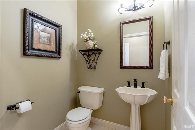4544 Rawlston Drive, Newburgh, IN 47630