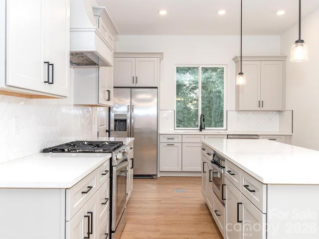 2501 Elon Street, Charlotte, NC 28208