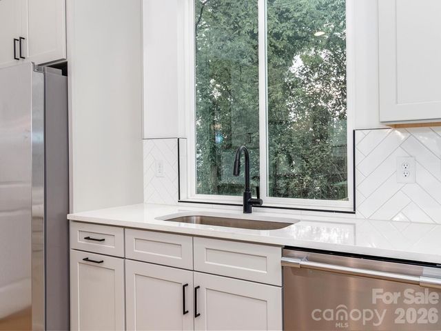 2501 Elon Street, Charlotte, NC 28208