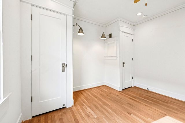 1222 Waverly Street, Houston, TX 77008