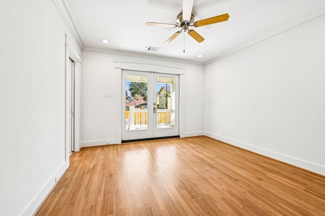 1222 Waverly Street, Houston, TX 77008