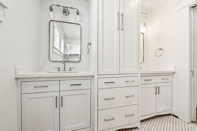 1222 Waverly Street, Houston, TX 77008