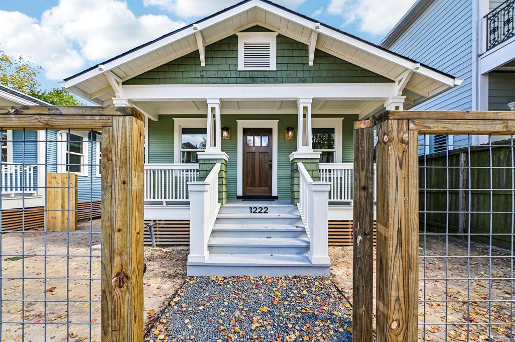 1222 Waverly Street, Houston, TX 77008