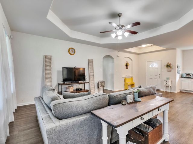 6264 Rolling Hills Road, Conroe, TX 77303