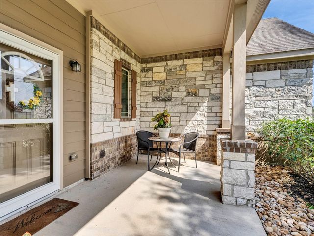 6264 Rolling Hills Road, Conroe, TX 77303