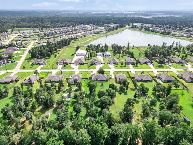 6264 Rolling Hills Road, Conroe, TX 77303