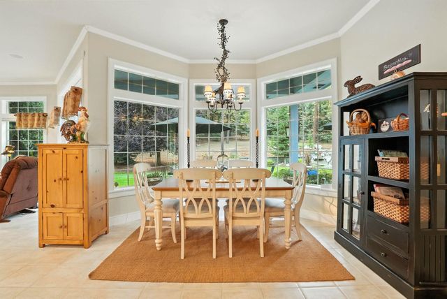 1505 E Legacy Ln, Spokane, WA 99208