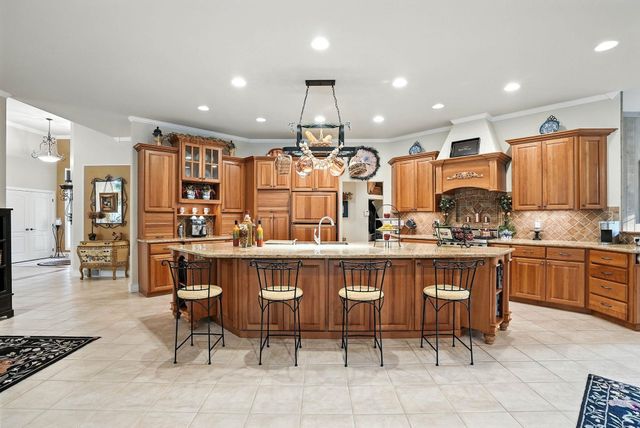 1505 E Legacy Ln, Spokane, WA 99208