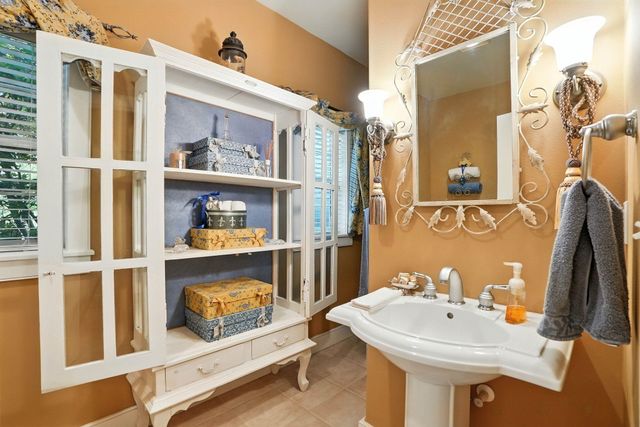 1505 E Legacy Ln, Spokane, WA 99208