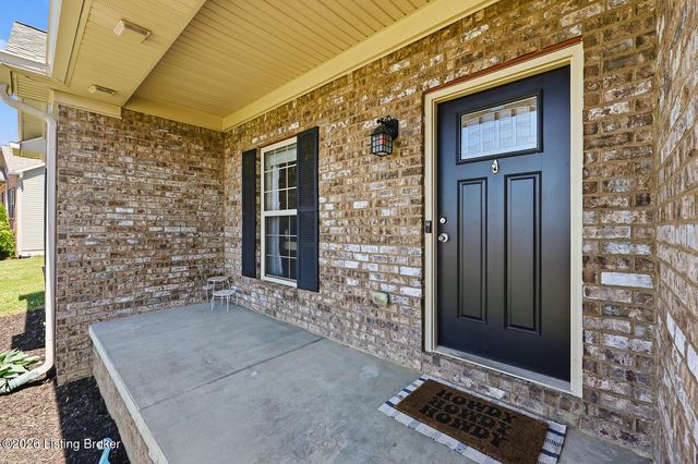 1936 Clearwater Dr, Lawrenceburg, KY 40342