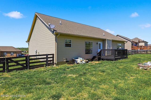 1936 Clearwater Dr, Lawrenceburg, KY 40342
