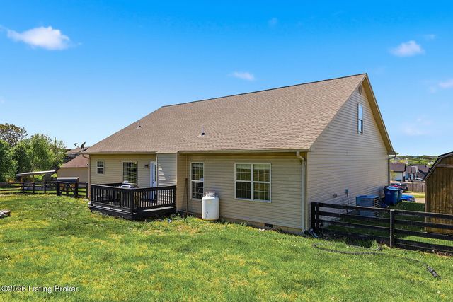 1936 Clearwater Dr, Lawrenceburg, KY 40342