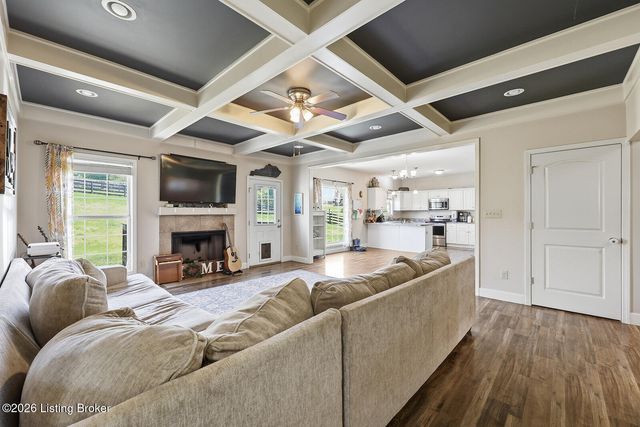 1936 Clearwater Dr, Lawrenceburg, KY 40342