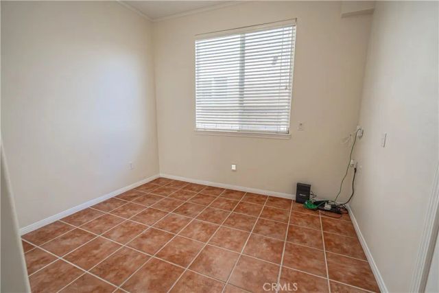 28437 Lobelia, Valencia, CA 91354