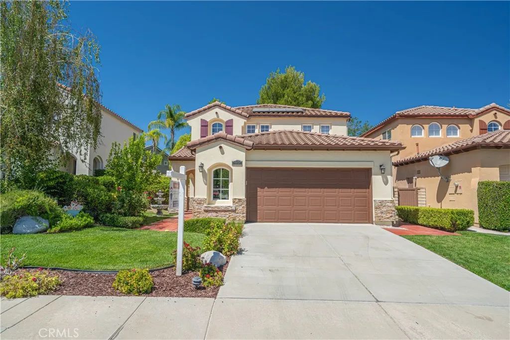 28437 Lobelia, Valencia, CA 91354