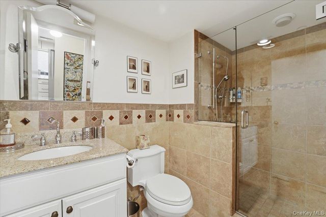 10 Stewart Place 5HW, White Plains, NY 10603