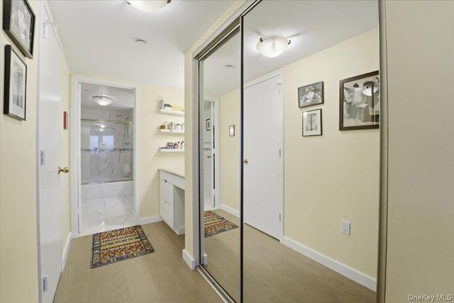 10 Stewart Place 5HW, White Plains, NY 10603
