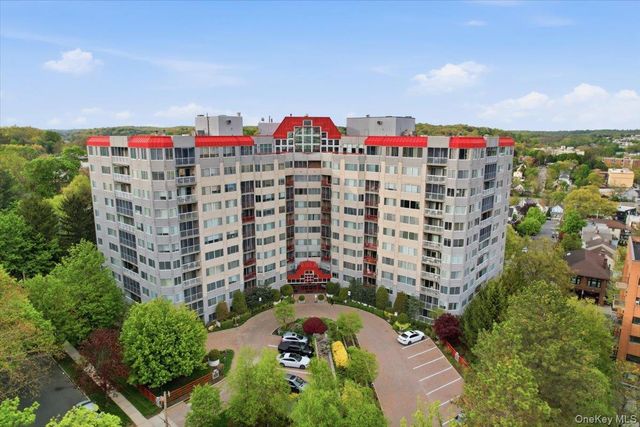 10 Stewart Place 5HW, White Plains, NY 10603