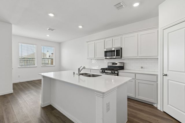 900 Chip Street, Little Elm, TX 75068