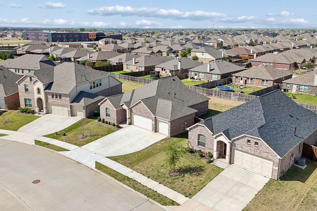 900 Chip Street, Little Elm, TX 75068