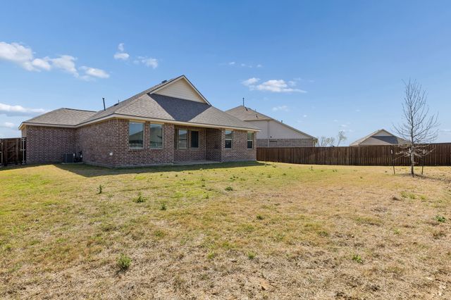 900 Chip Street, Little Elm, TX 75068