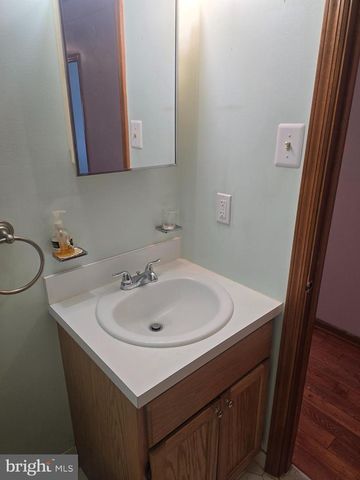 524 LONGSHORE AVE, Philadelphia, PA 19111