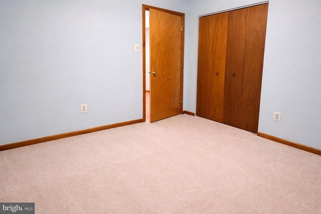 524 LONGSHORE AVE, Philadelphia, PA 19111