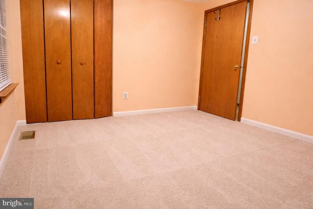 524 LONGSHORE AVE, Philadelphia, PA 19111