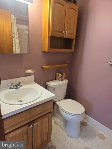 524 LONGSHORE AVE, Philadelphia, PA 19111