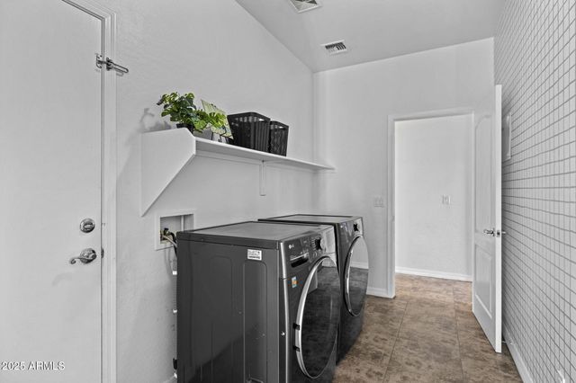 4186 E BLUE SAGE Road, Gilbert, AZ 85297